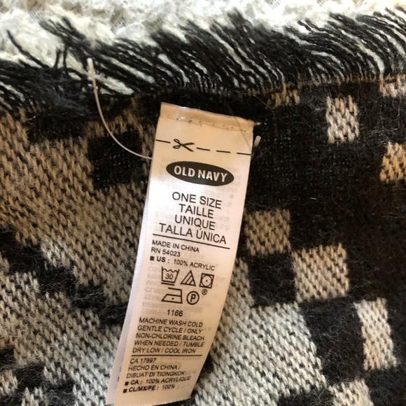 Scarf - Picture 3 of 3